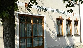 AWO Pflege im Keltenhof - Das Bild zeigt eine Außenansicht des AWO Seniorenheims Keltenhof in Frontenhausen.